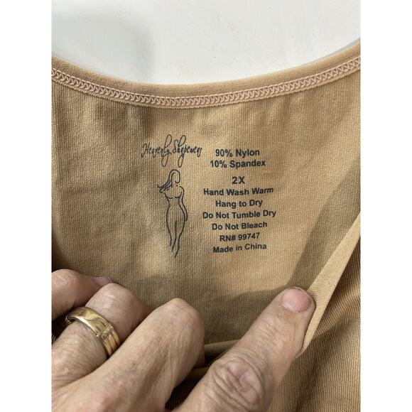Heavenly Secrets Shapewear Women's Size 2X SEAMLESS‎ BODYSUIT Beige NWT - Picture 3 of 8